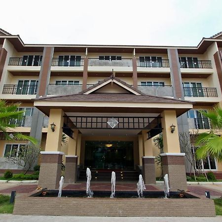 Kitlada Hotel Udonthani Екстериор снимка