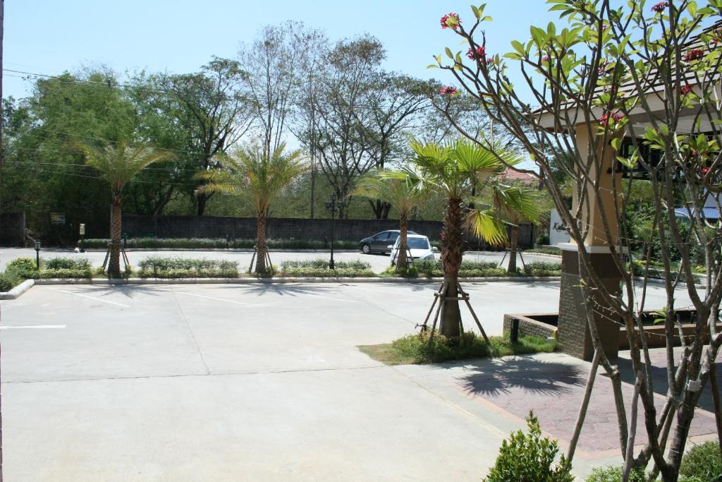 Kitlada Hotel Udonthani Екстериор снимка