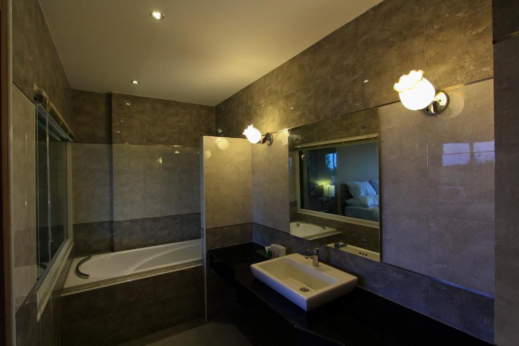 Kitlada Hotel Udonthani Стая снимка