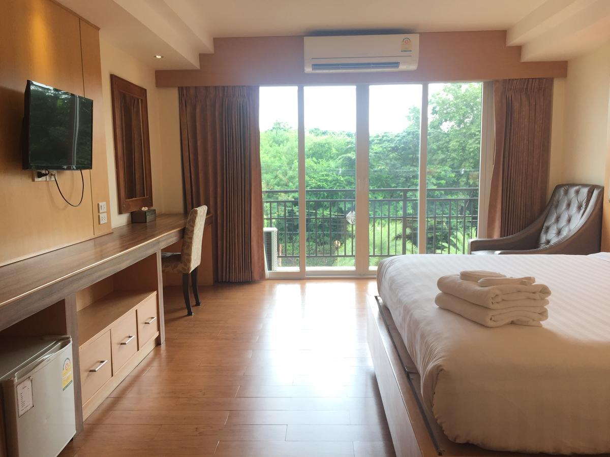Kitlada Hotel Udonthani Екстериор снимка