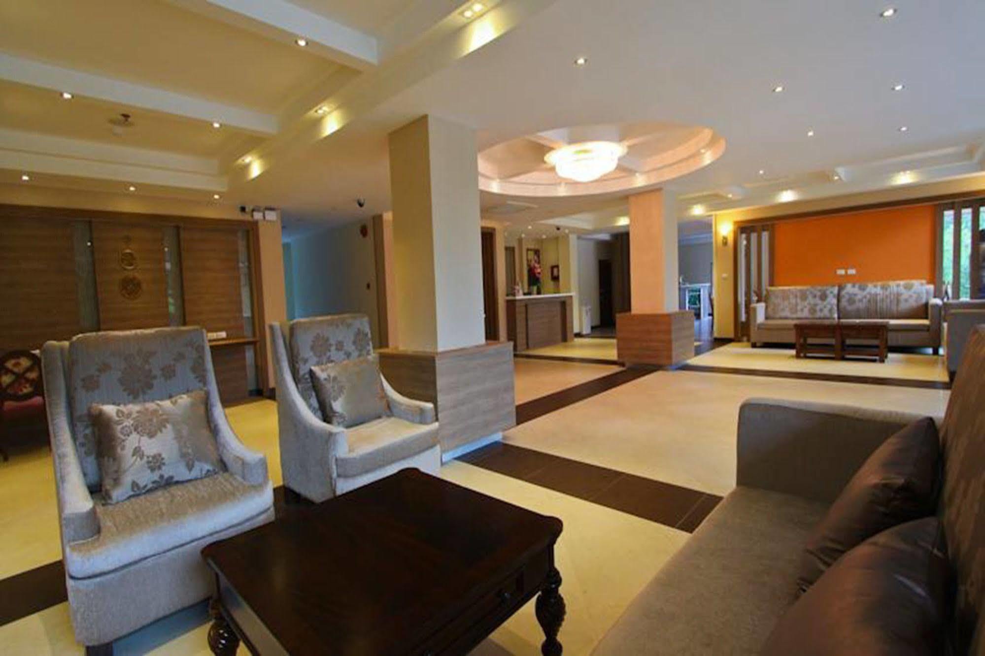 Kitlada Hotel Udonthani Екстериор снимка