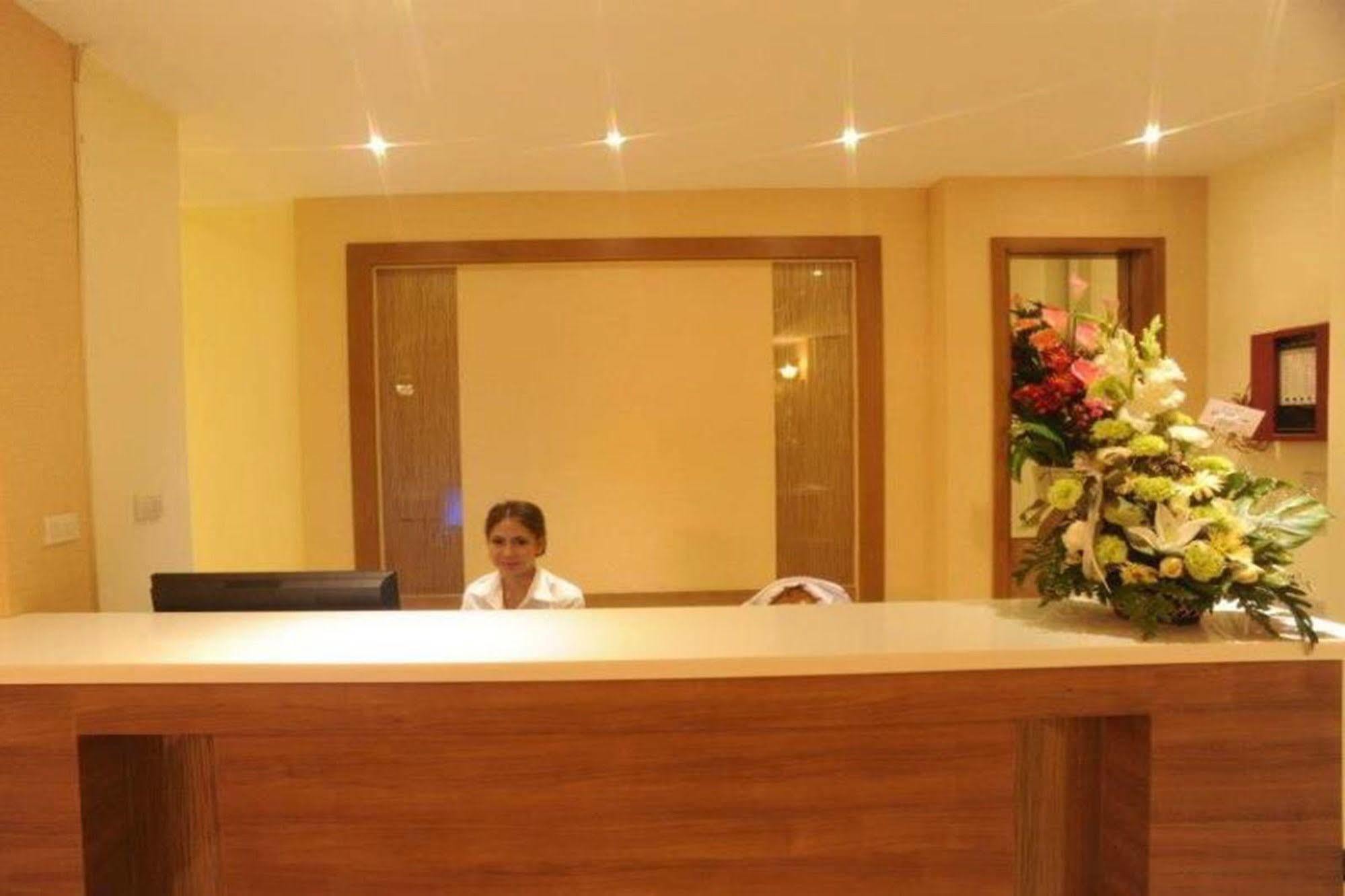 Kitlada Hotel Udonthani Екстериор снимка